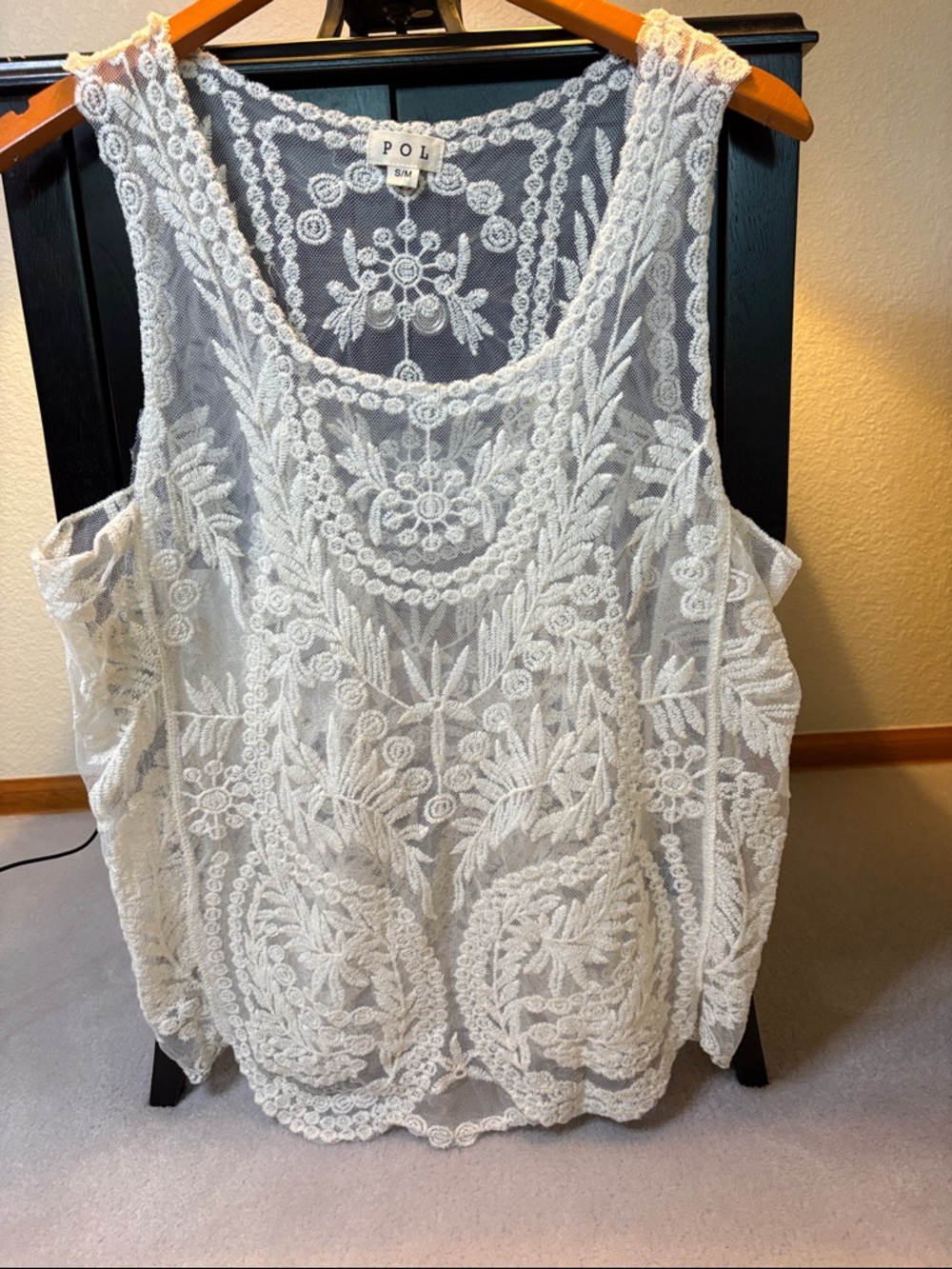 POL White Embroidered Lace Sleeveless Camisole